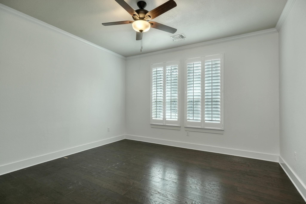 11233 Avery Station Loop - Photo 4