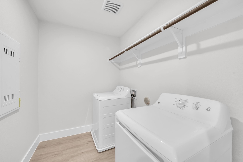 9317 Curious Squirrel St - Photo 25
