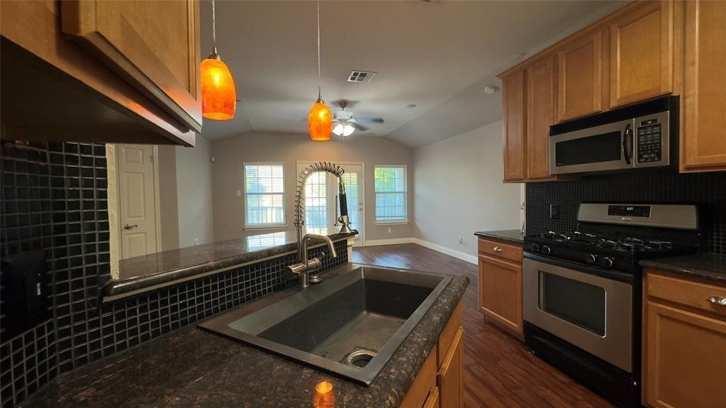 1900 Scofield Ridge Pkwy - Photo 3
