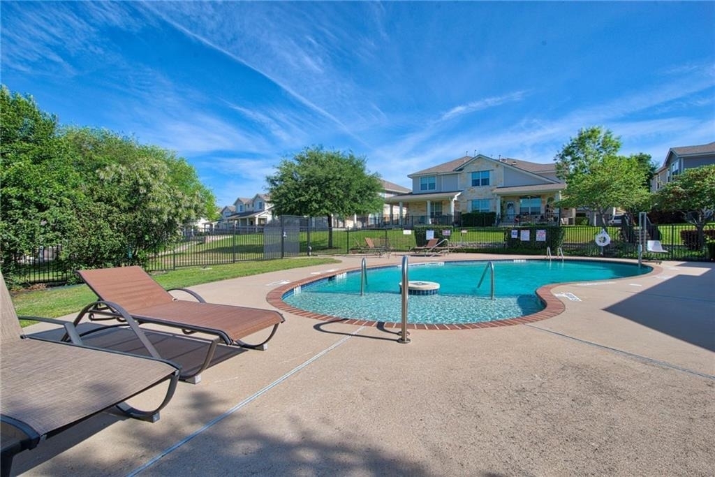 1900 Scofield Ridge Pkwy - Photo 16