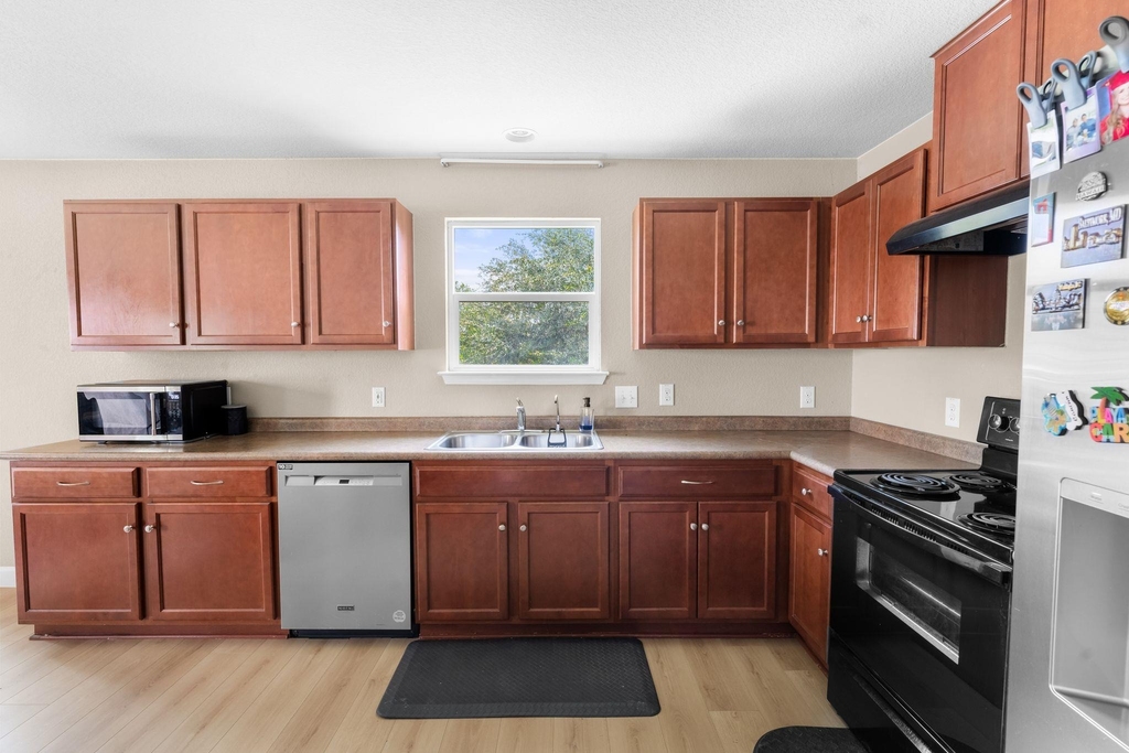 6708 Glebe Path - Photo 14