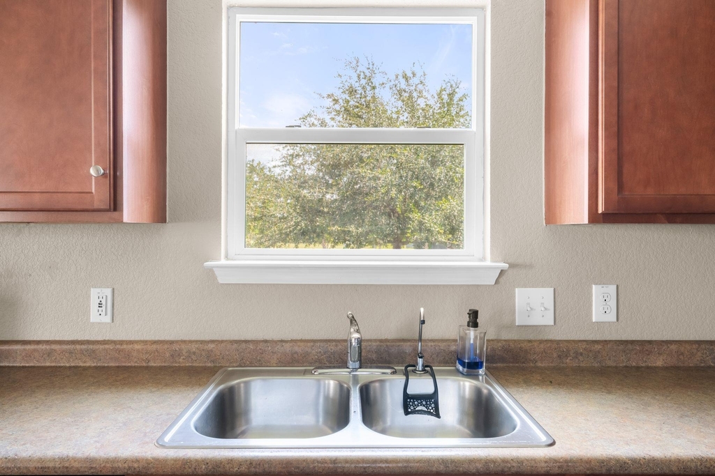 6708 Glebe Path - Photo 16