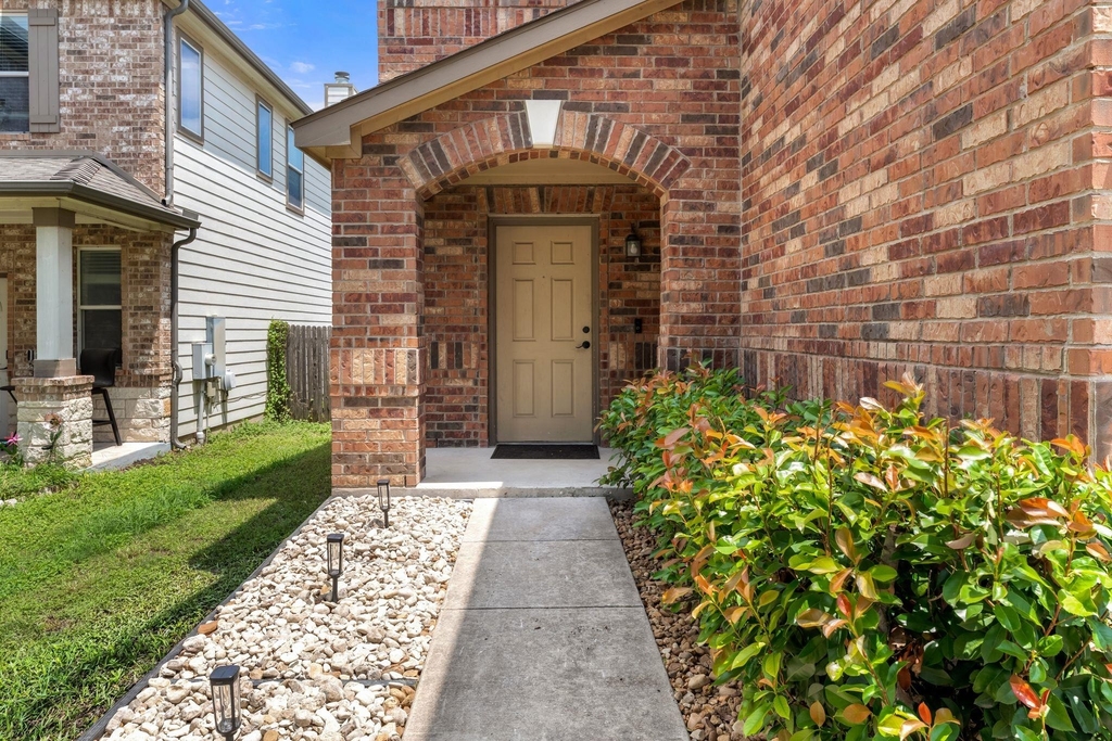 6708 Glebe Path - Photo 3