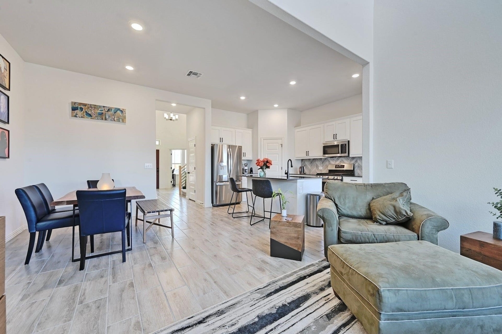 13004 Bloomington Dr - Photo 5