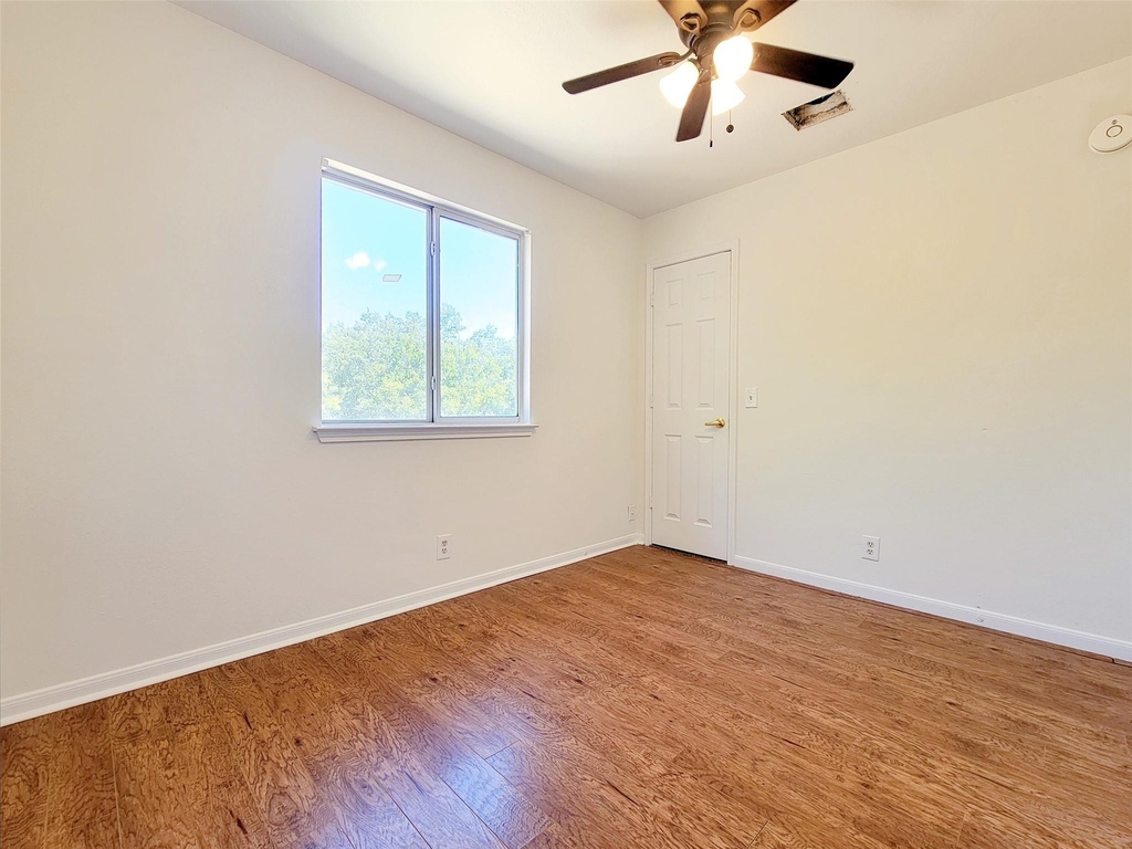 7400 Muffin Dr - Photo 20