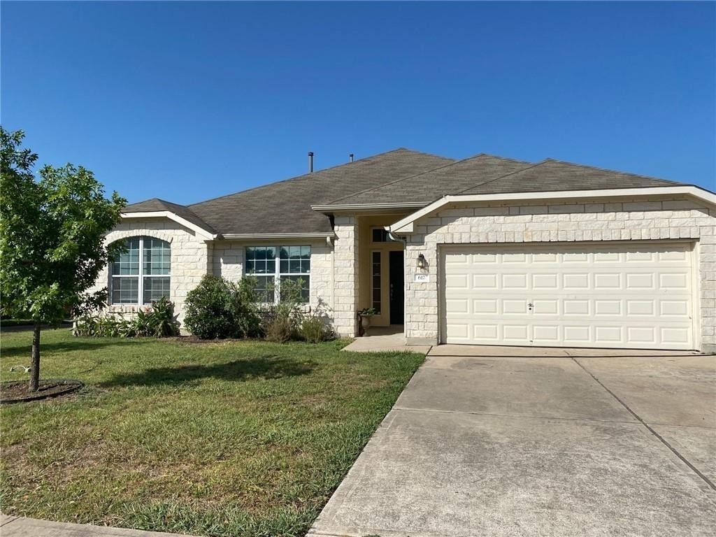 617 Kingston Lacy Blvd - Photo 0