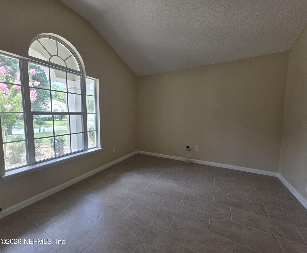 739 Wakemont Drive - Photo 15