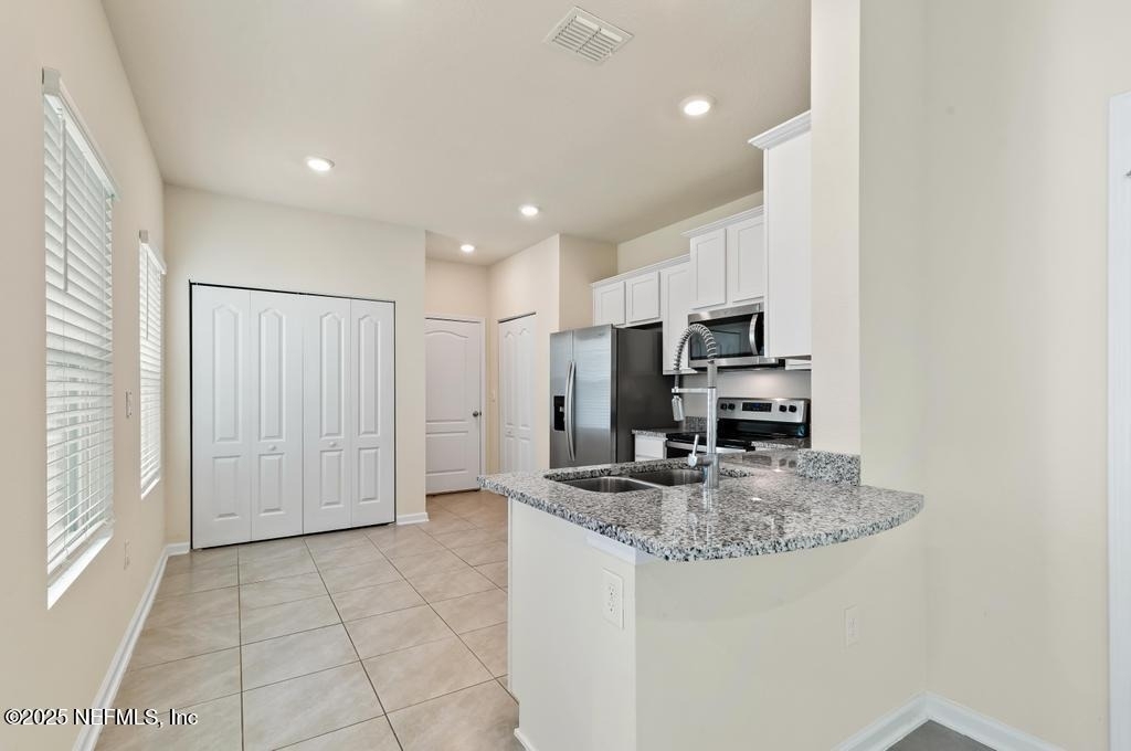170 Pasadena Drive - Photo 8
