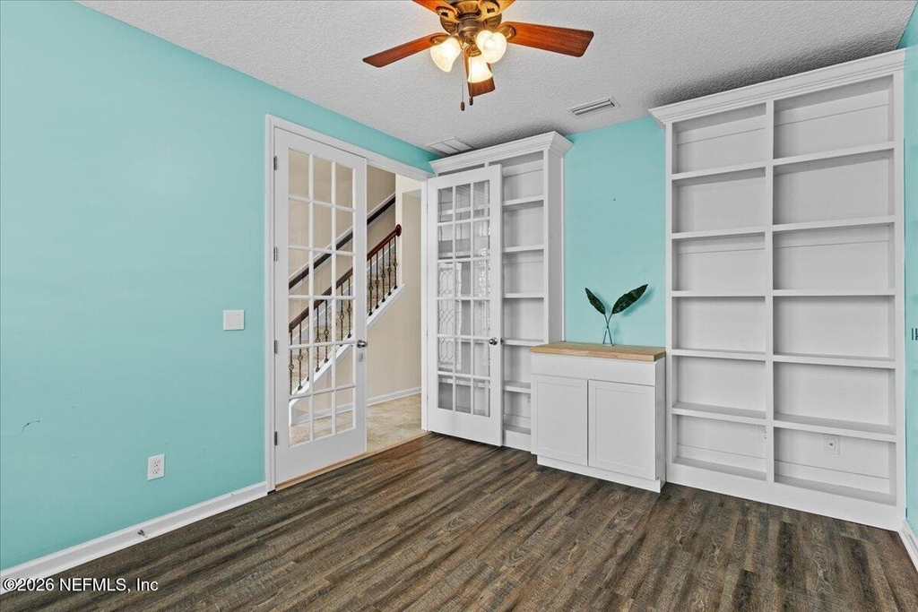 1201 E Redrock Ridge Avenue - Photo 6