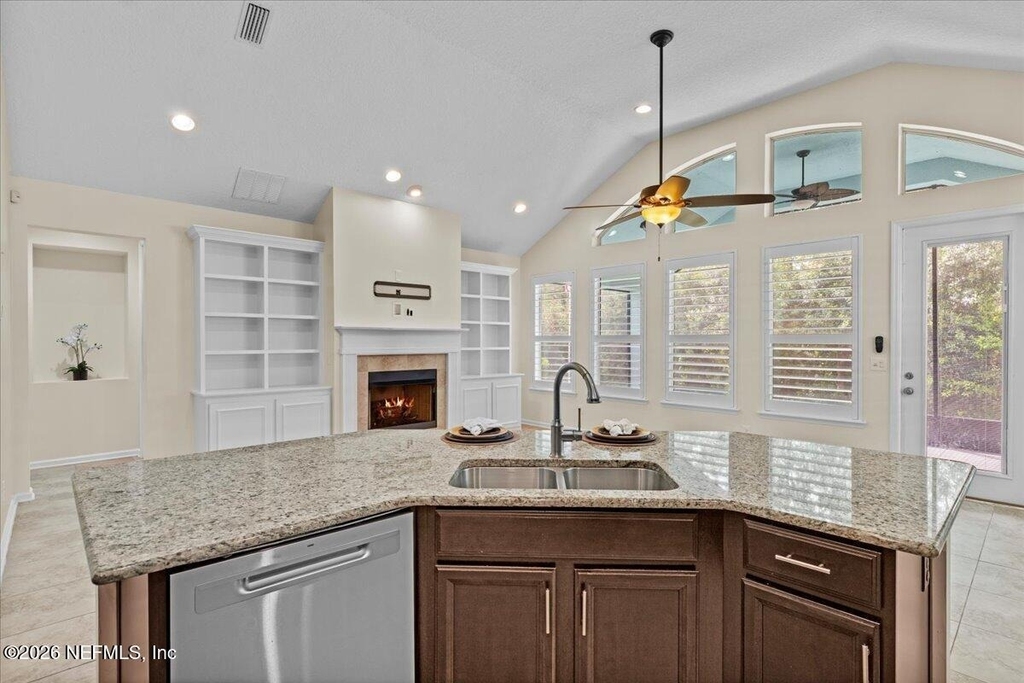 1201 E Redrock Ridge Avenue - Photo 25