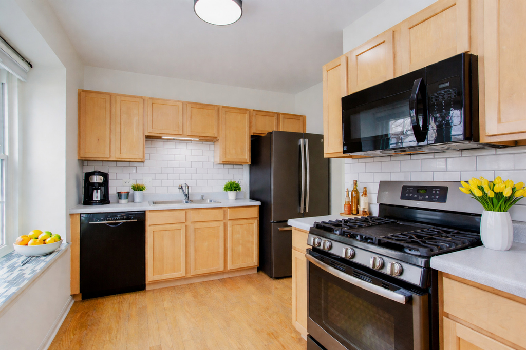 1217 N Village Drive - Photo 0