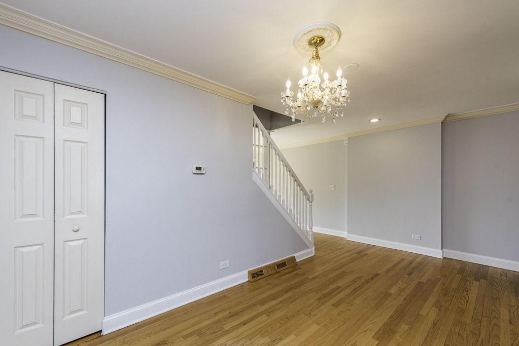 551 W Park Avenue - Photo 8