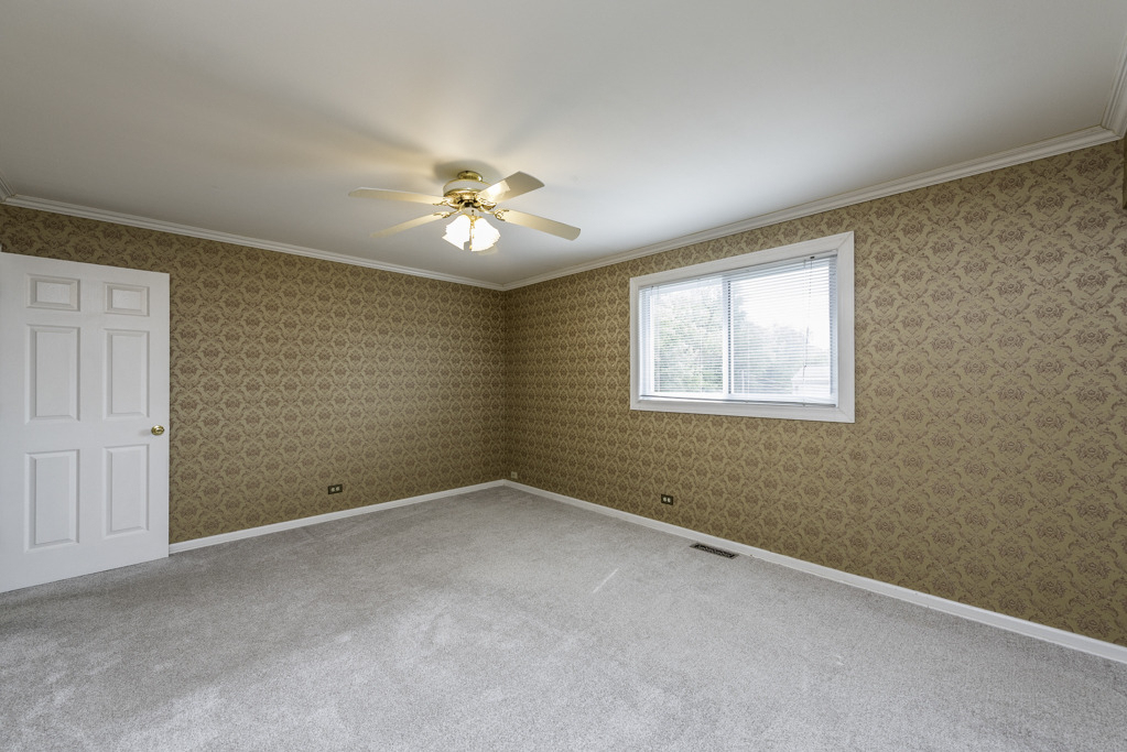 551 W Park Avenue - Photo 23