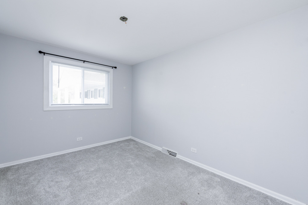 551 W Park Avenue - Photo 20