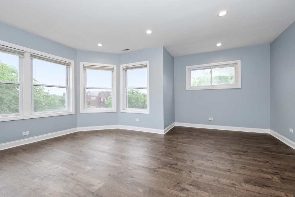 8101 S Throop Street - Photo 4