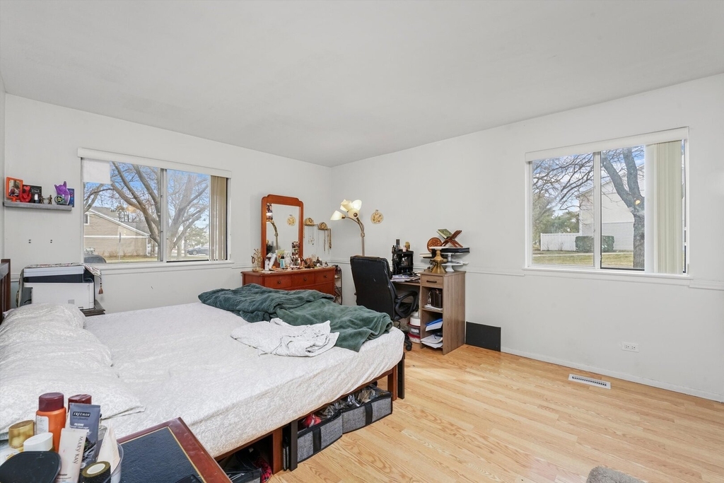 608 Hanover Court - Photo 4