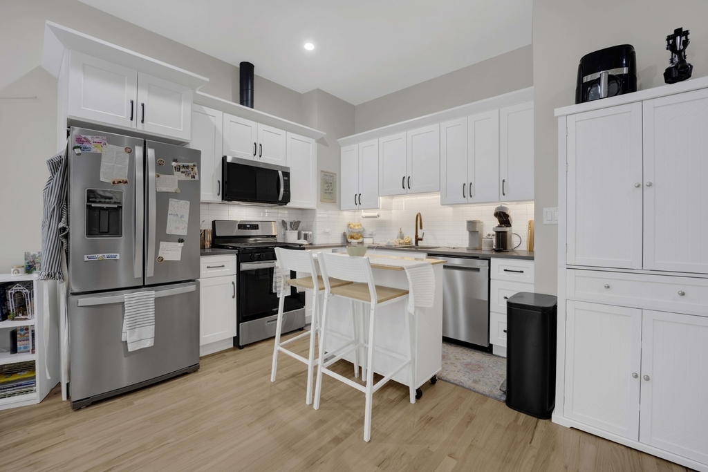 4437 N Broadway Street - Photo 5