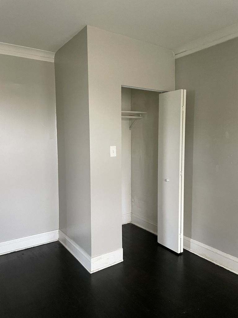 7922 S Marshfield Avenue - Photo 4