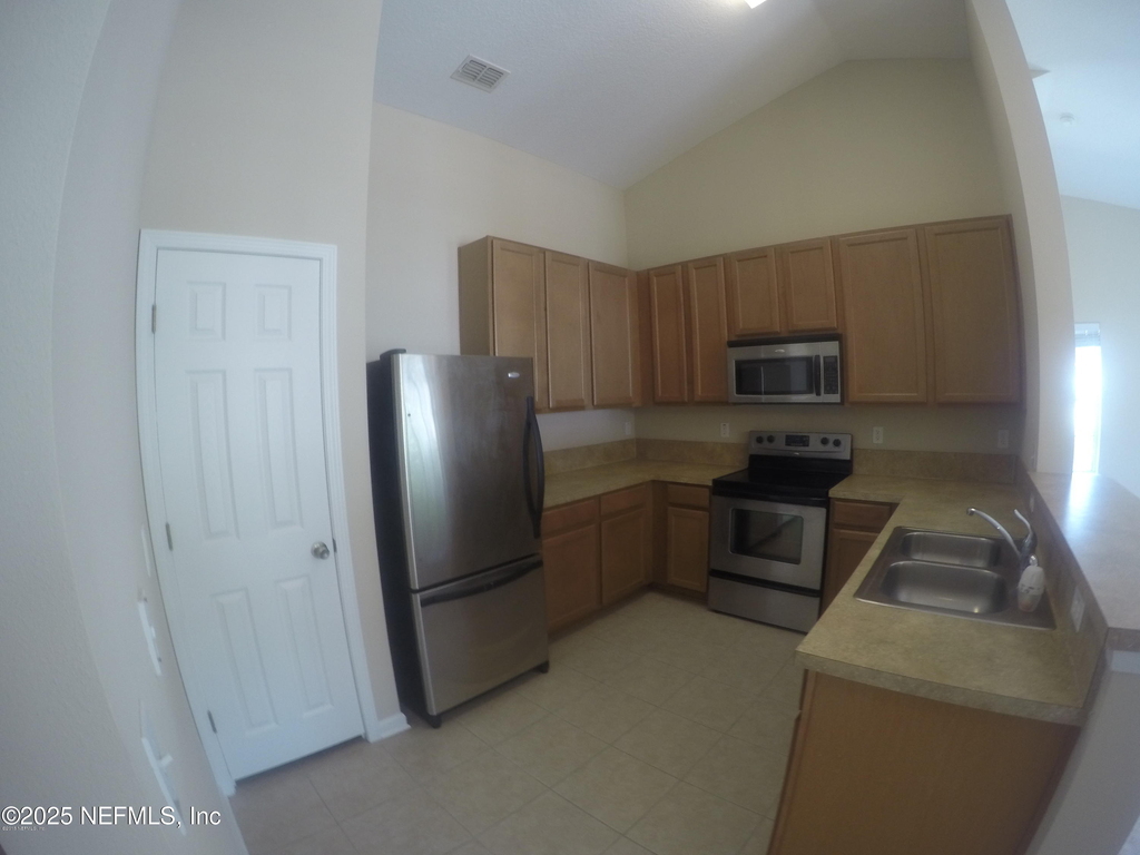2200 Marsh Hawk Lane - Photo 2