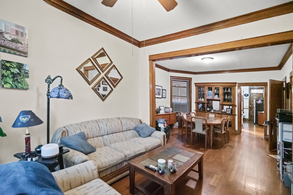 1336 W Cornelia Avenue - Photo 2