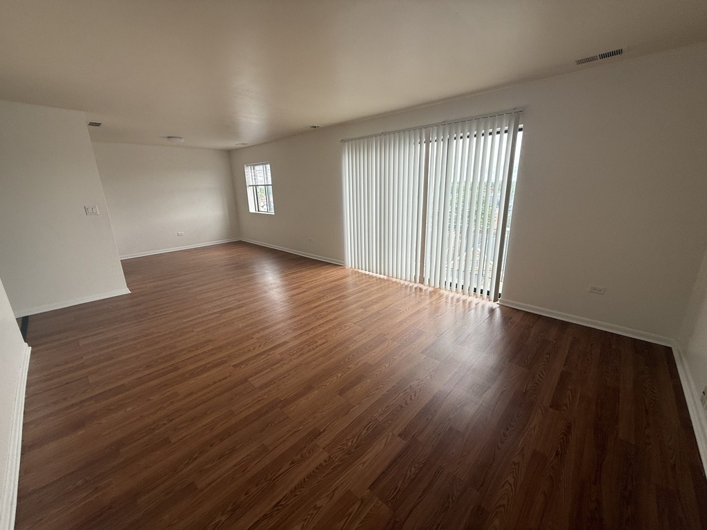 2310 N Harlem Avenue - Photo 4
