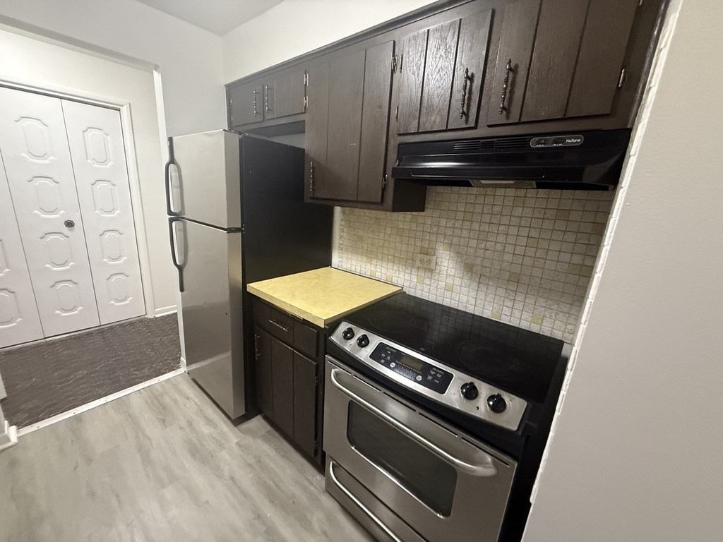 2310 N Harlem Avenue - Photo 29