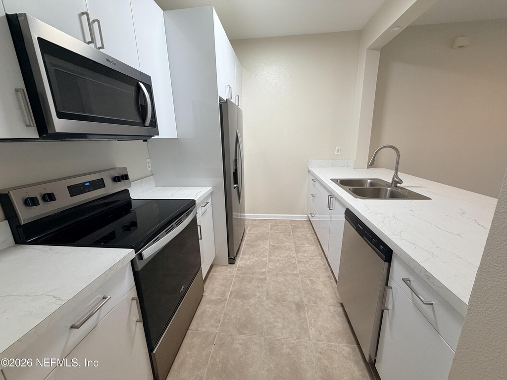 7990 Baymeadows Road E - Photo 3