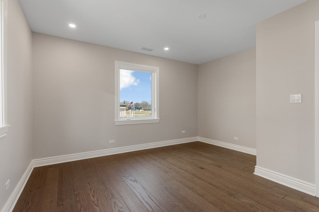 606 S York Street - Photo 30