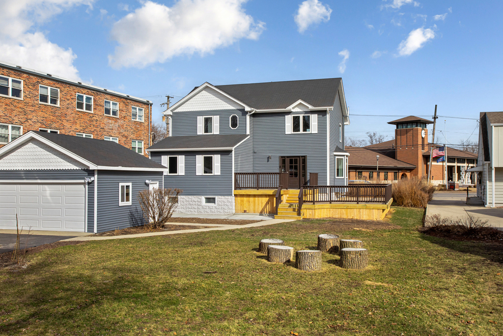 606 S York Street - Photo 1