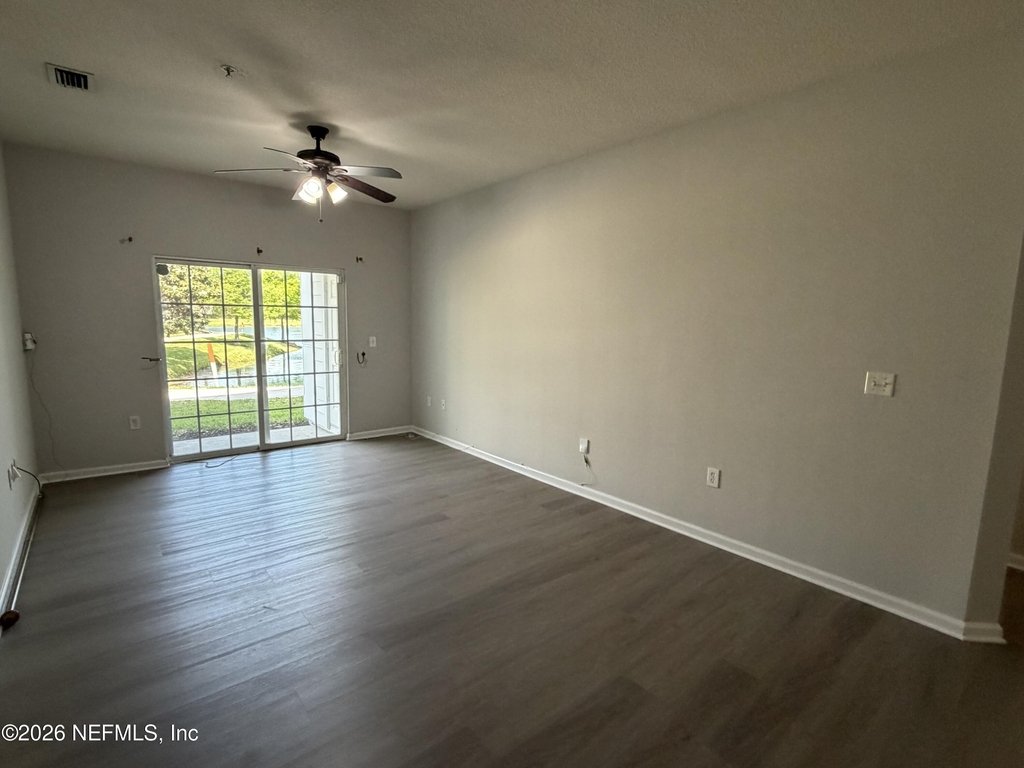 8201 Green Parrot Road - Photo 12
