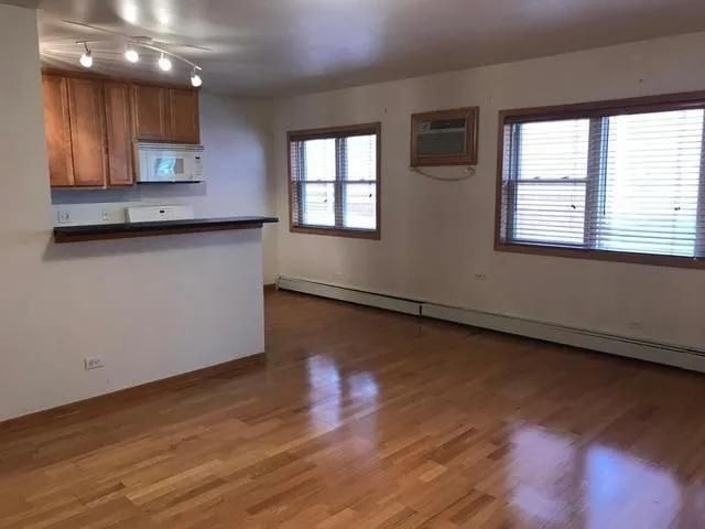 313 Elgin Avenue - Photo 5