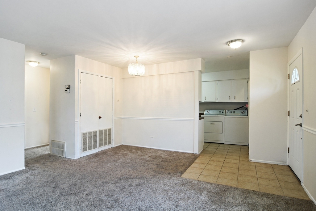 1436 Quaker Lane - Photo 6