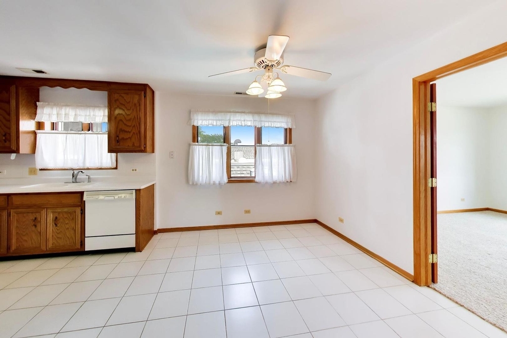 920 N Northwest Highway - Photo 14