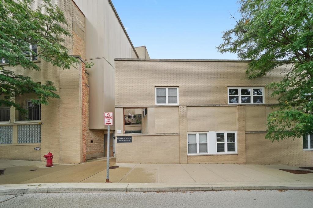 1834 Ridge Avenue - Photo 31