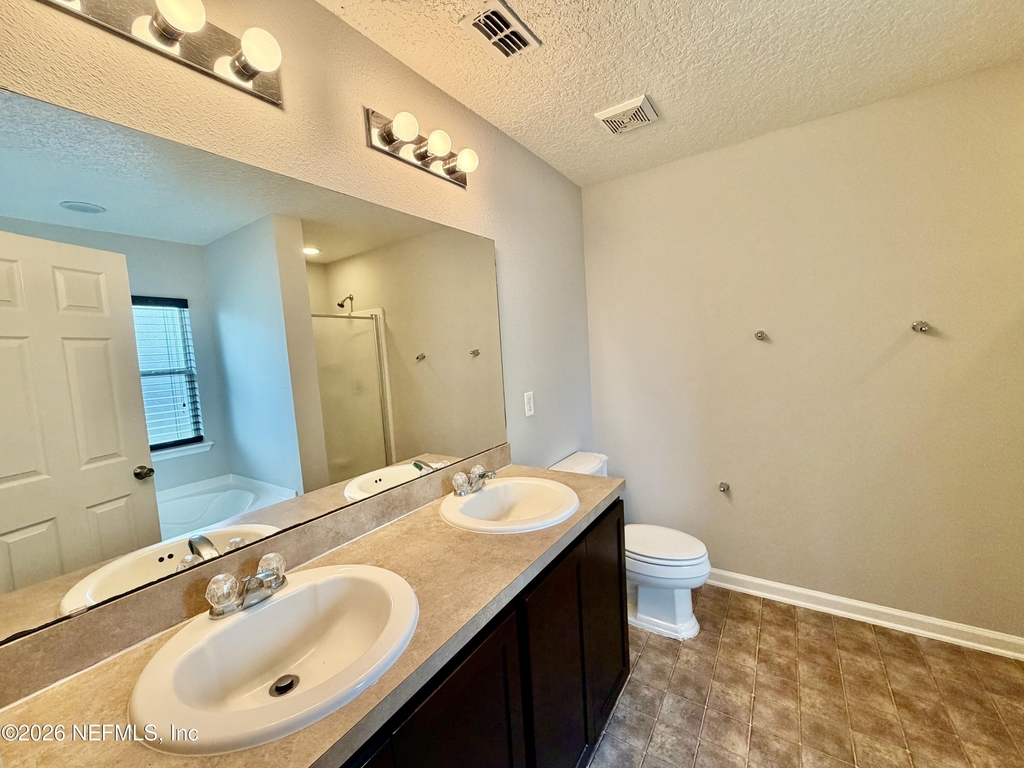 11970 Alexandra Drive - Photo 5