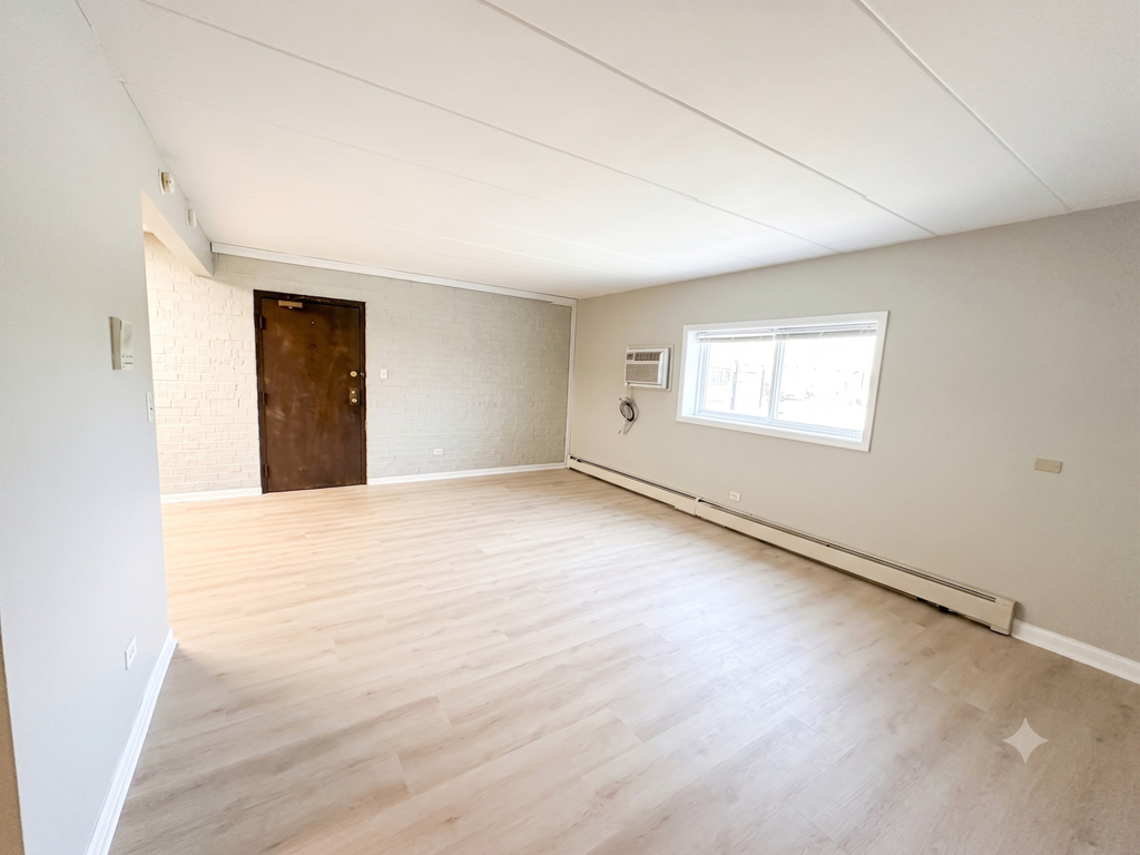 124 E Bailey Road - Photo 2