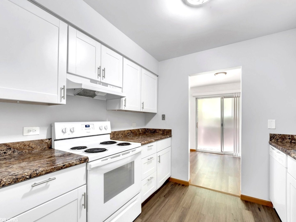 1156 Osterman Avenue - Photo 4