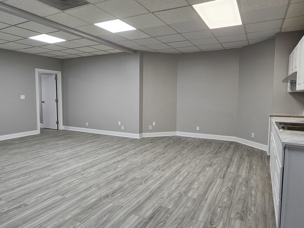 3607 W 26th Street - Photo 2