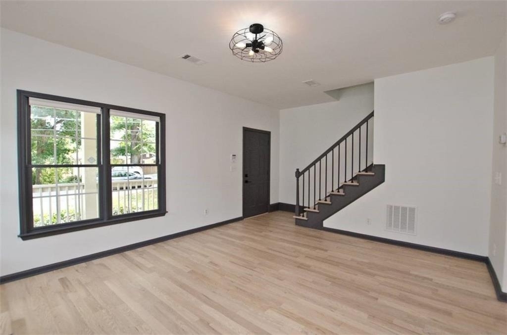 931 Fern Avenue Se - Photo 4