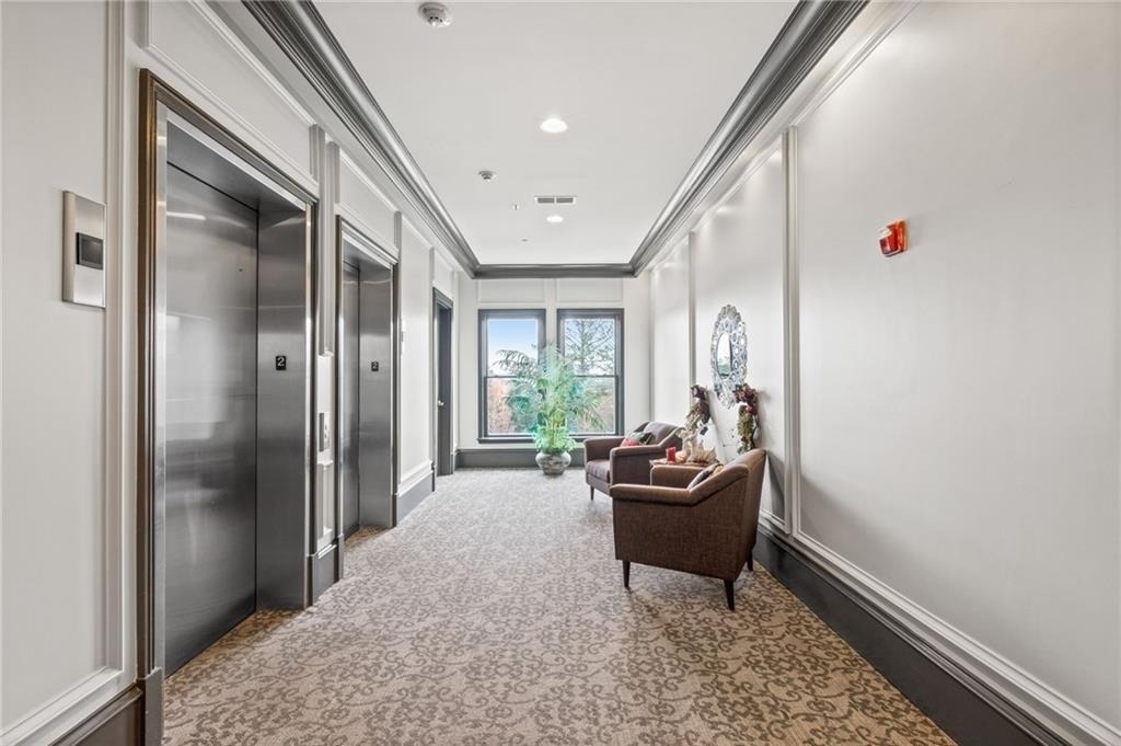 360 Chambers Street - Photo 4