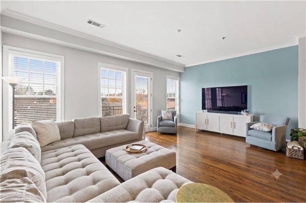 360 Chambers Street - Photo 9