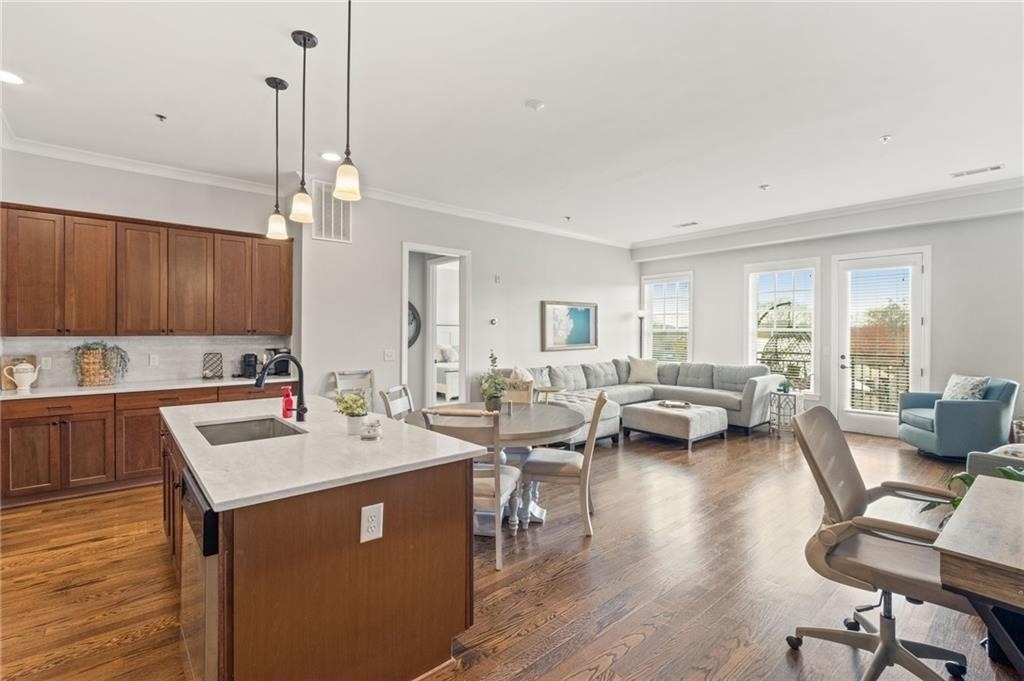 360 Chambers Street - Photo 7
