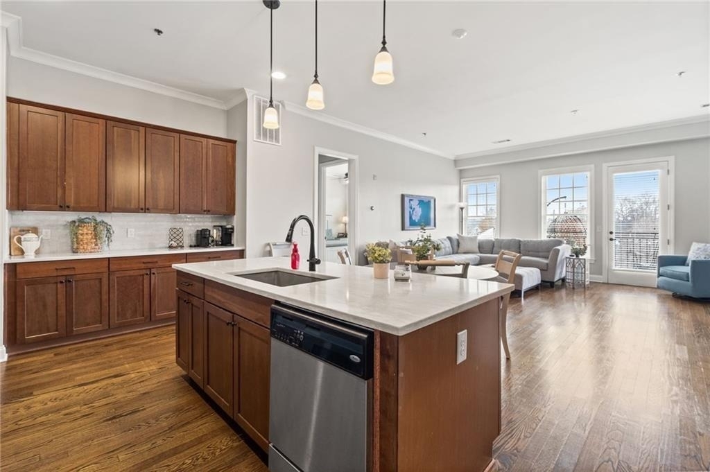 360 Chambers Street - Photo 6