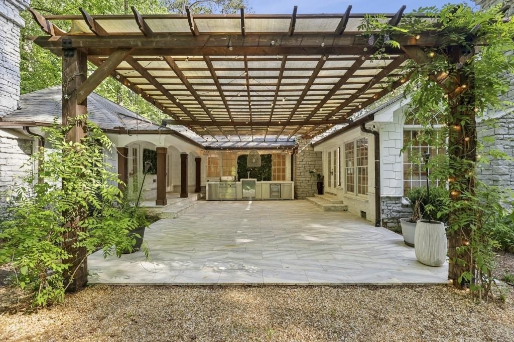 1905 Gainsborough Drive - Photo 5
