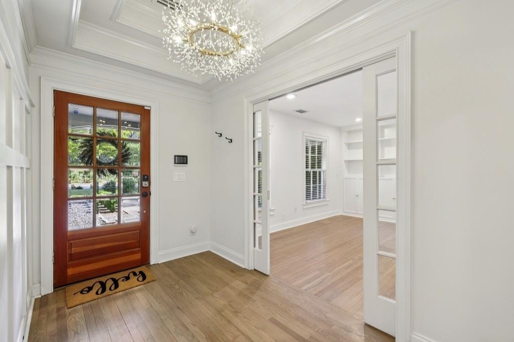 1905 Gainsborough Drive - Photo 14