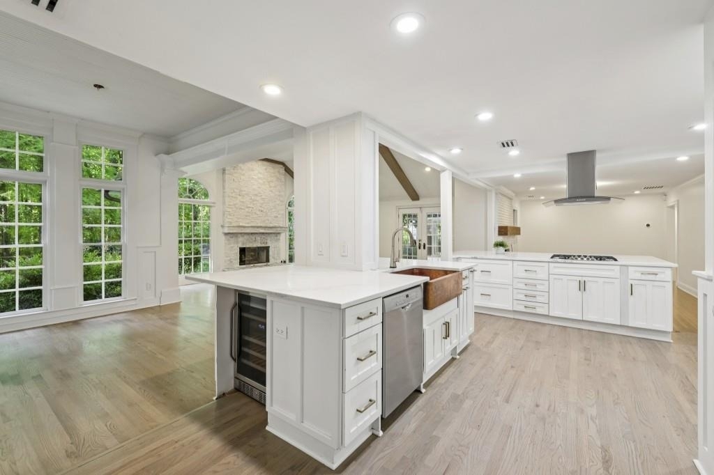 1905 Gainsborough Drive - Photo 19