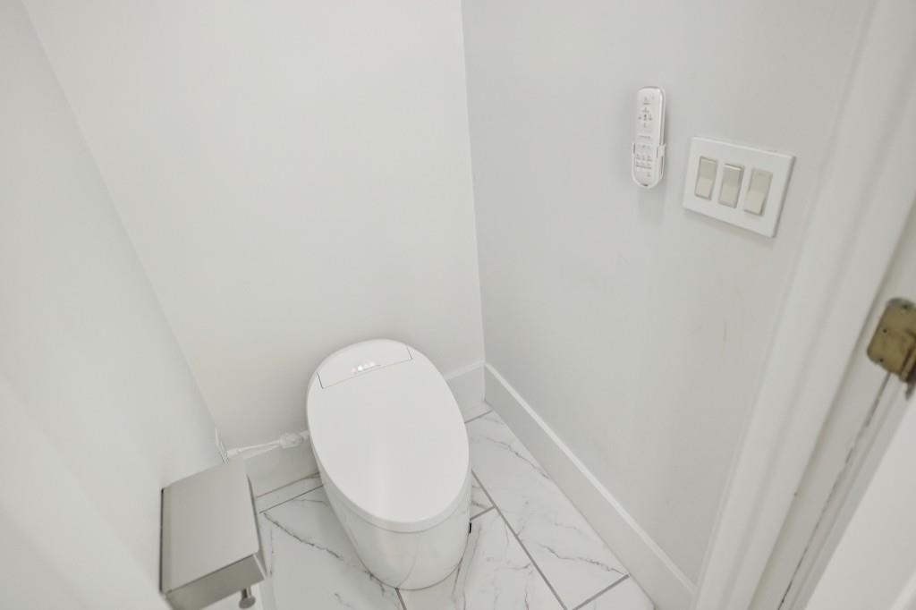 1905 Gainsborough Drive - Photo 33