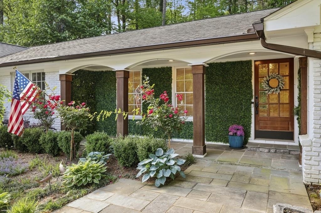 1905 Gainsborough Drive - Photo 10