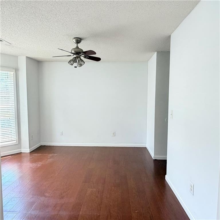 153 Greystone Circle - Photo 2