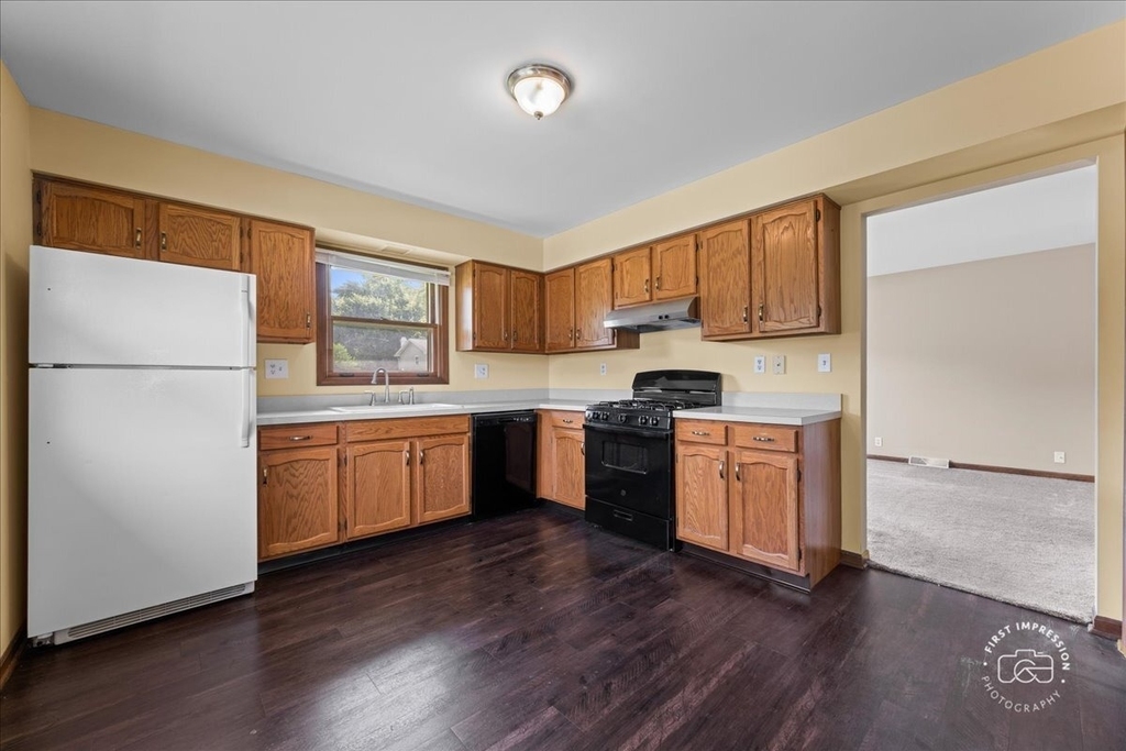 1201 Johnston Drive - Photo 6